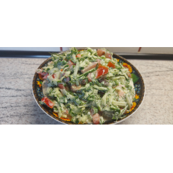 Рецепт: Салат из свежих овощей с тертым огурцом