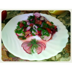 Рецепт: Салат из помидоров с редисом "Летний"