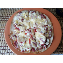 Рецепт: Пицца на мексиканском лаваше