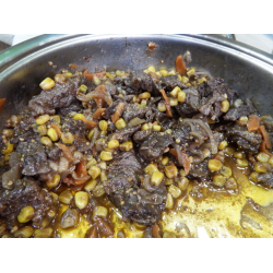 Рецепт: Тушеная говядина со сладкой кукурузой и наршарабом