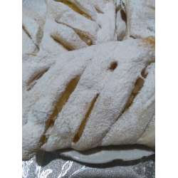 Рецепт: Пирожки из слоеного теста с ананасами