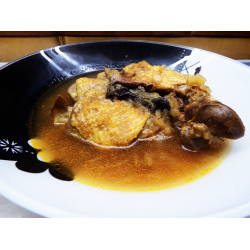 Рецепт: Домашний цыпленок в луково-грибном соусе