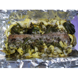 Рецепт: Свиные ребрышки с овощами запеченные в фольге