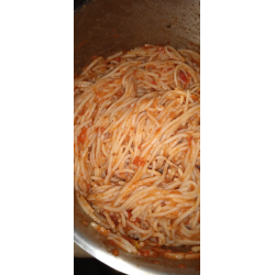 Рецепт: Спагетти с измельченными помидорами и жаренным луком