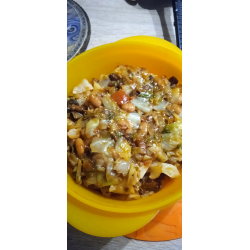 Рецепт: Капуста с грибами и фасолью