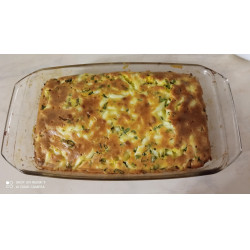 Рецепт: Ленивый пирог с яйцом и зеленым луком