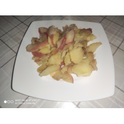 Рецепт: Жареный картофель с яблоками