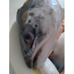 Рецепт: Уха из красной рыбы наваристая