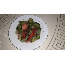 Рецепт: Салат из зеленых помидор без обработки