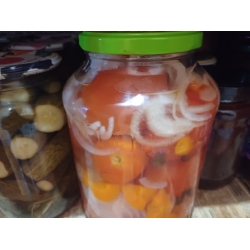 Рецепт: Консервированные помидоры с морковью